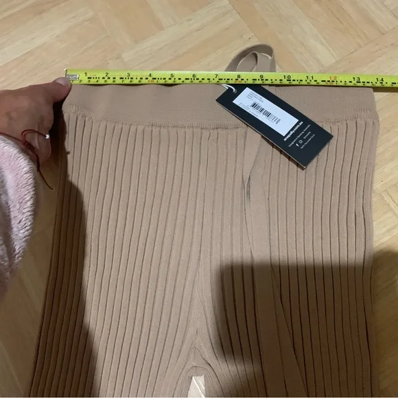 ⭐️NEW⭐️ENA PELLY -Macy Knit Pant In Beige -Size Medium •Retails $308USD - Picture 8 of 13